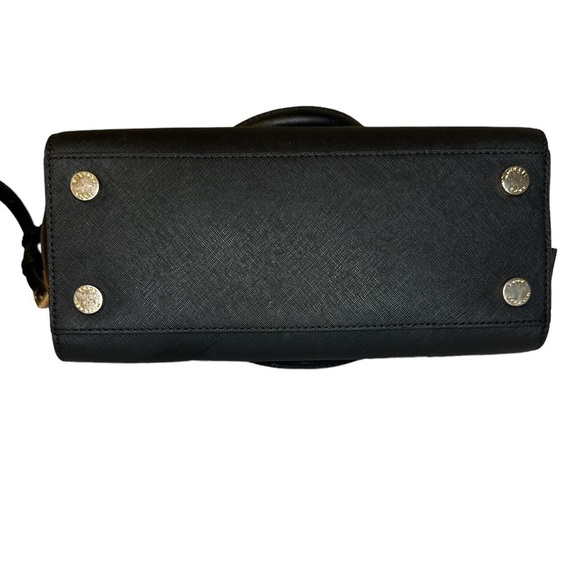 Black Michael Kors Purse With Removable Cross Strap - Picture 4 of 9